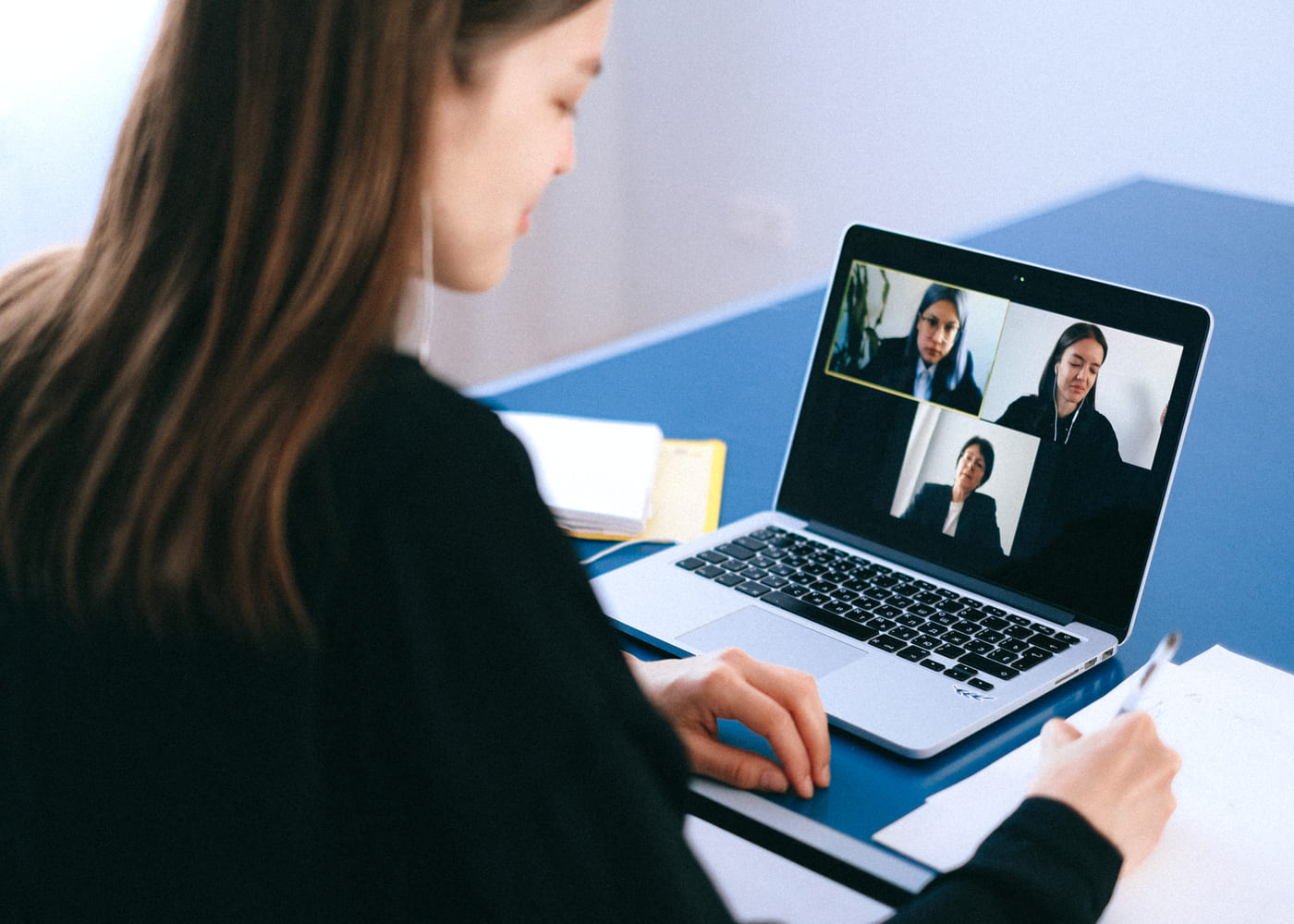 Optimizing Online Meetings: Best Practices for Effective Video Conferencing